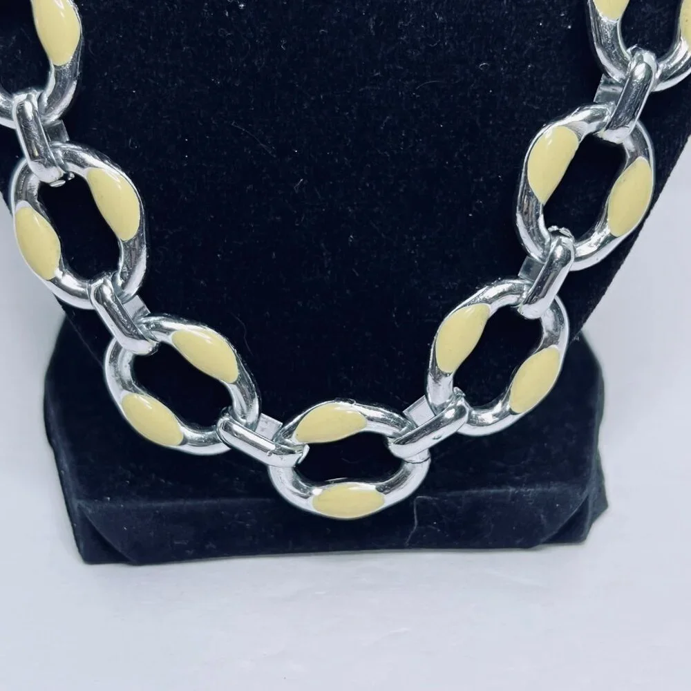Vintage Silver Tone & Cream Enamel Chain Necklace & Bracelet Set (5664) - Picture 3 of 12